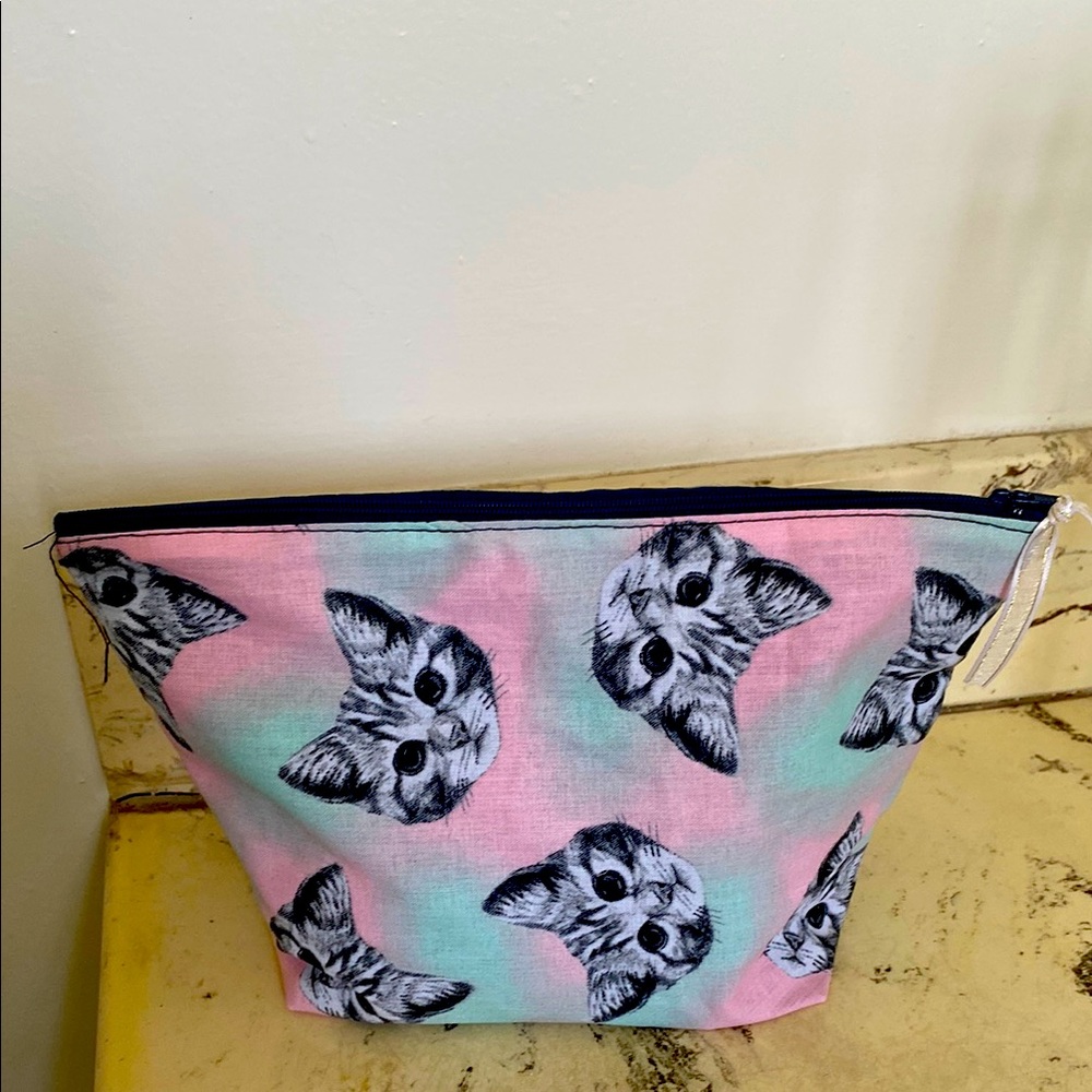 Cat Print Cosmetic Bag